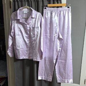 VTG NWT National Womens Satiny Look Pajama Set Baby Blue Sz M